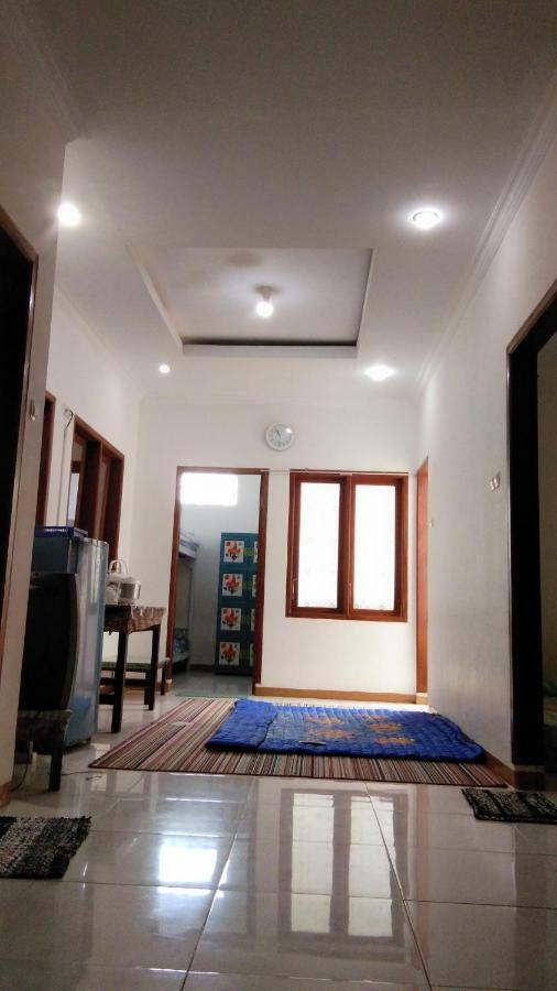 Jiddan Syariah RedPartner Hotel Lembang Luaran gambar