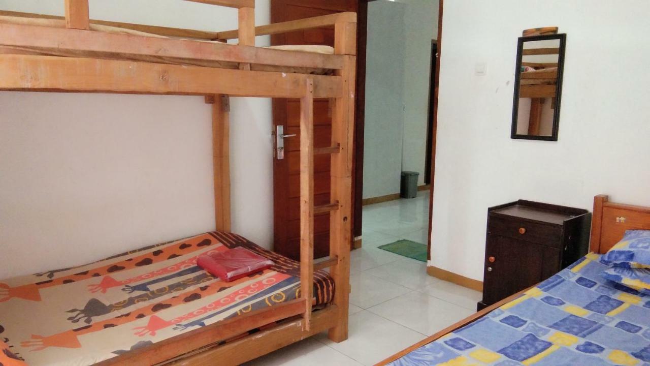 Jiddan Syariah RedPartner Hotel Lembang Luaran gambar